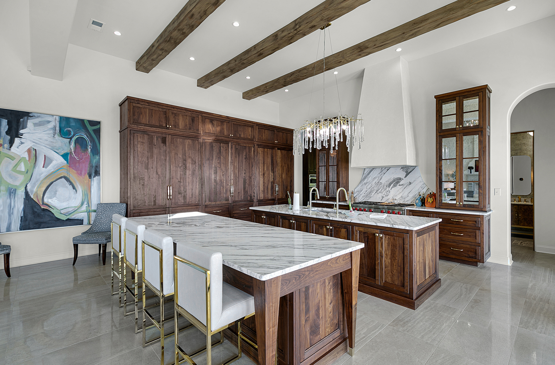 Logic Construction Group Open, Airy Kitchen