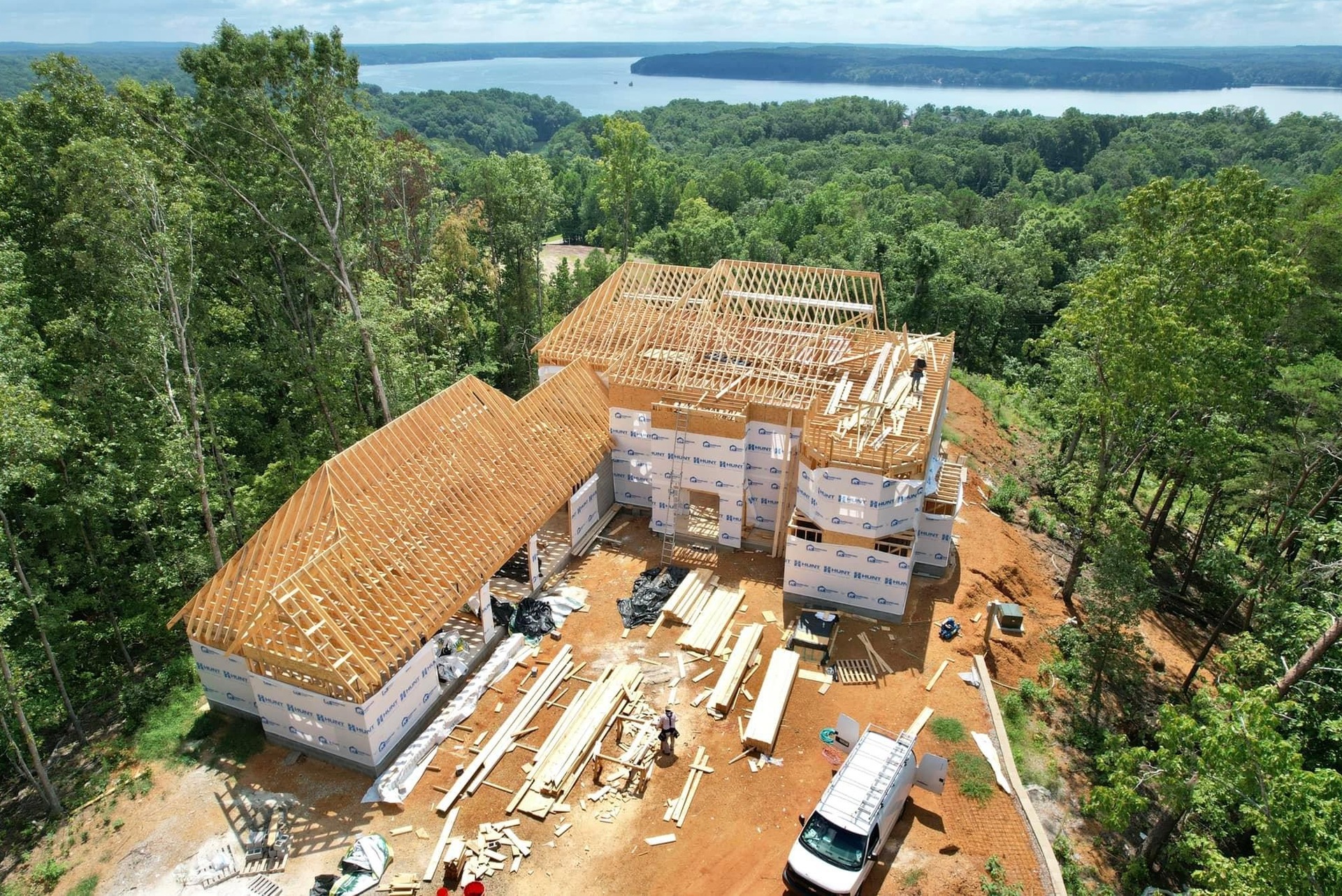 Hunt Contracting-Design Custom Home Build at The Preserve at Pickwick Lake
